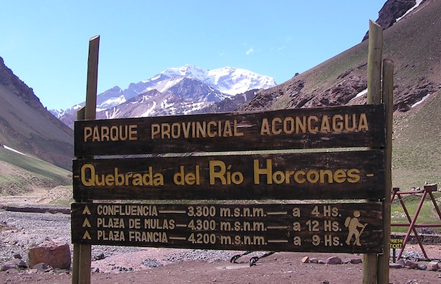 Alta montanha em Mendoza: um passeio clássico pelos Andes