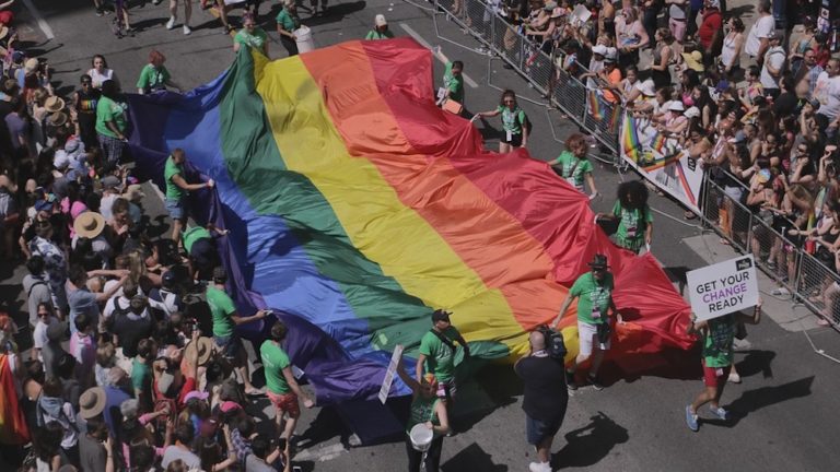 Onde se hospedar pra Parada Gay: dicas de hotéis e bairros