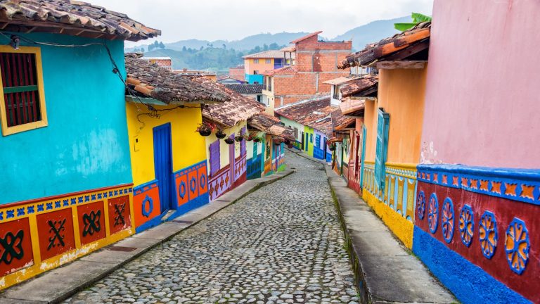 As 5 cidades mais coloridas da América do Sul