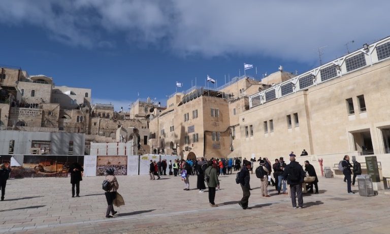 Agências de turismo em Israel: onde reservar passeios e excursões?