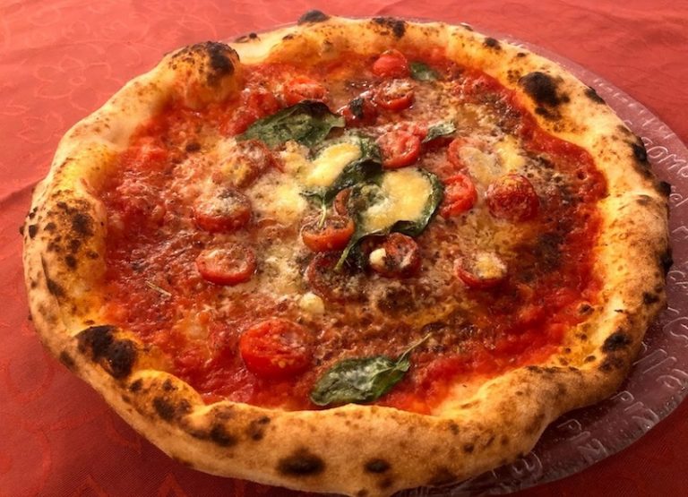 As melhores pizzarias de Nápoles: onde comer, sem erro