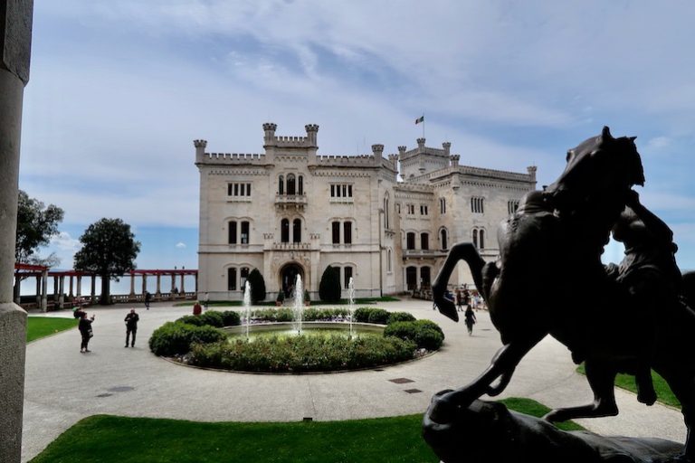 Castelo de Miramare, em Trieste: vale a pena conhecer