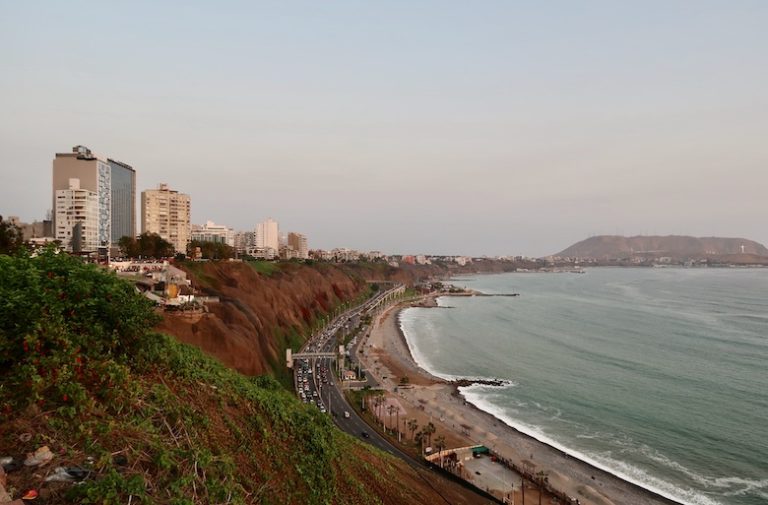 Como ir do Aeroporto de Lima até Miraflores: uber, táxi, ônibus e transfer
