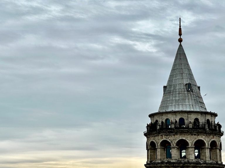 Visita à Torre de Gálata e seu mirante 360º no coração de Istambul