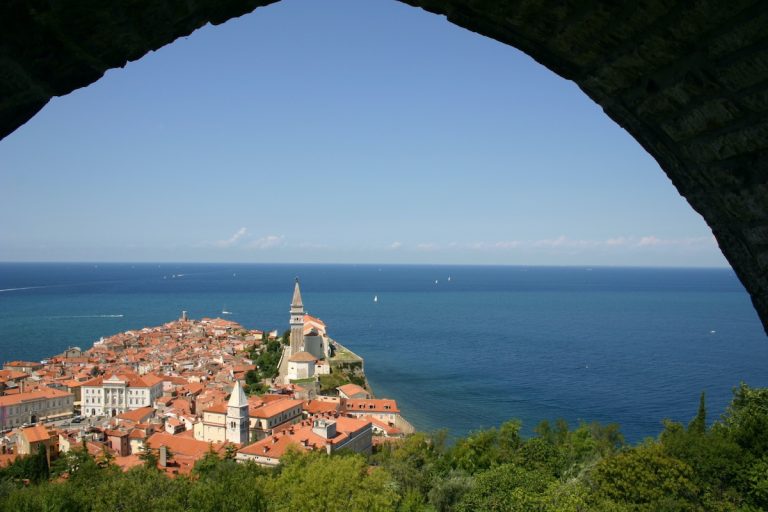 Eslovênia: dicas de viagem, melhores destinos e roteiro